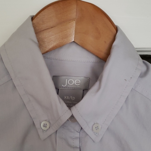 Pale blue button-down shirt, great work staple! - Picture 3 of 6